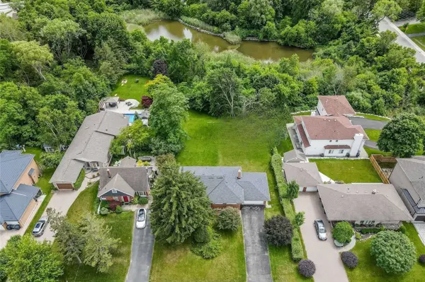 7 White AVE, Toronto E10, ON M1C 1P1