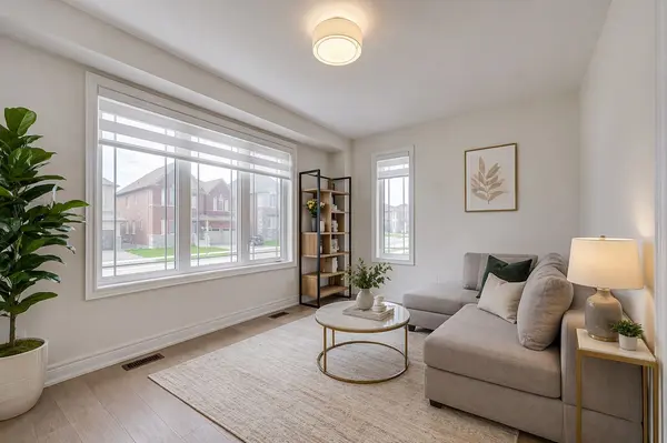 376 Seaview HTS, East Gwillimbury, ON L9N 0Y5