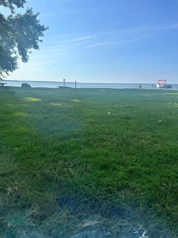 21 Corners AVE, Georgina, ON L0E 1E0