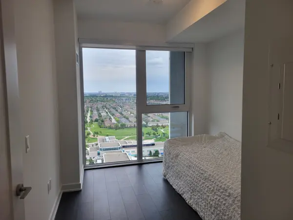 105 Oneida CRES #2606, Richmond Hill, ON L4B 0H6