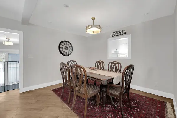 151 Richmond ST, Richmond Hill, ON L4C 3Y7