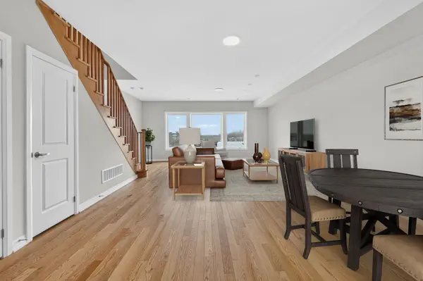 200 Dissette ST #10, Bradford West Gwillimbury, ON L3Z 3G8