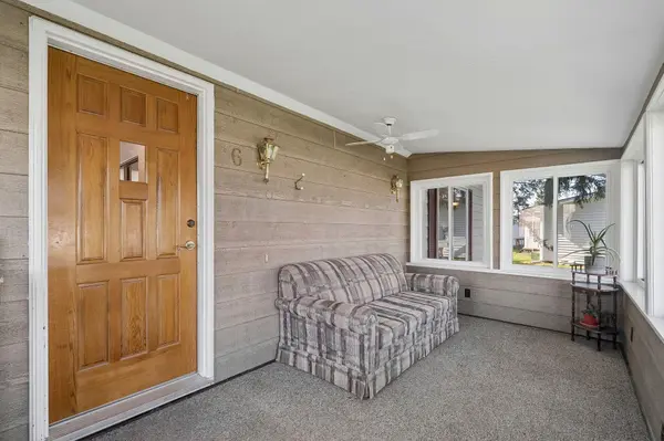 6 Emery CT, Georgina, ON L0E 1R0