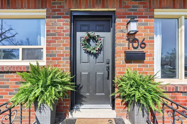 106 Nelson ST, Barrie, ON L4M 4K7