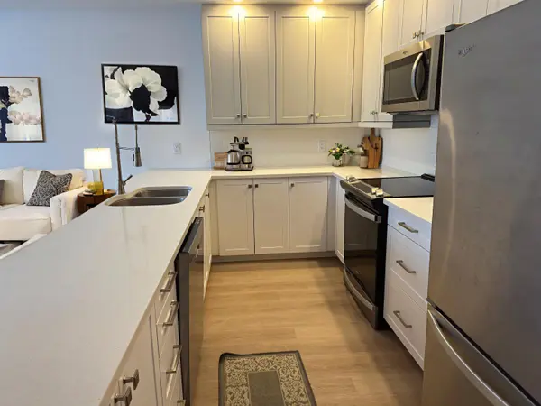 31 Discovery TRL, Midland, ON L4R 0H3