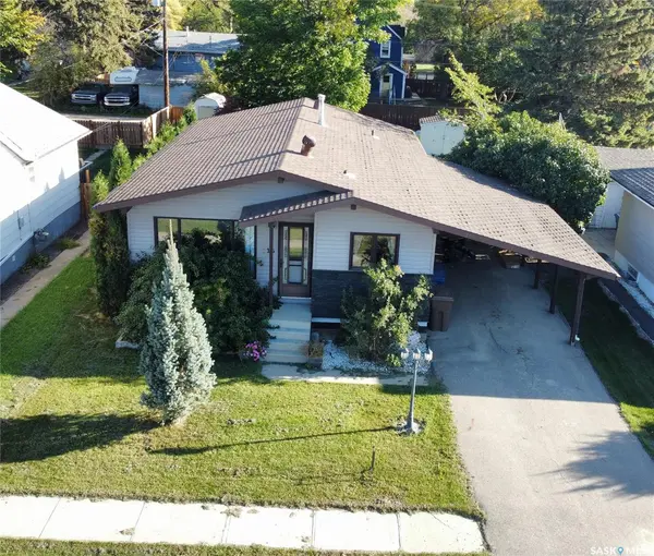 315 Kinistino AVENUE W, Kinistino, SK S0J 1H0