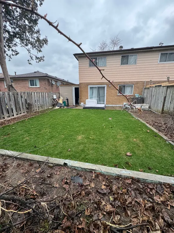 3115 Mallbridge CRES, Mississauga, ON L4T 2C5