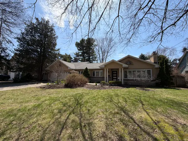 964 PARKLAND AVE, Mississauga, ON L5H 3G6