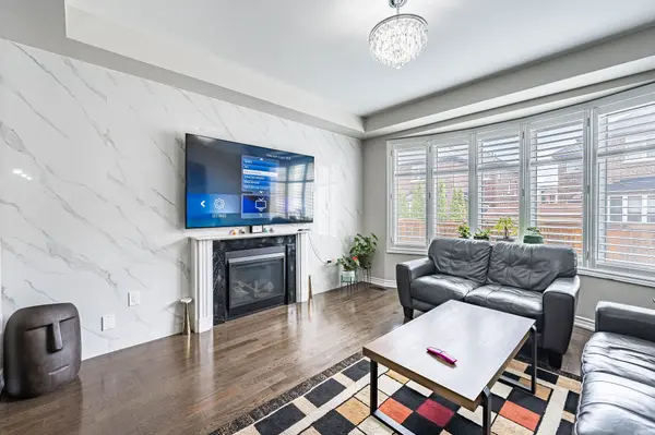 17 Vinewood RD, Caledon, ON L7C 4A9