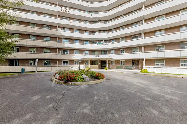 3577 Derry RD E #502, Mississauga, ON L4T 1B3