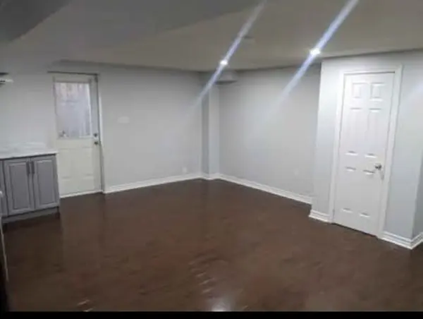 1206 Newell ST, Milton, ON L9T 5R4