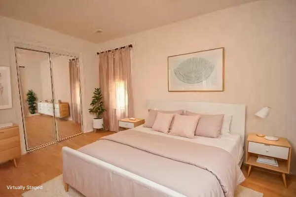 322 Indian Valley TRL, Mississauga, ON L5G 2K8