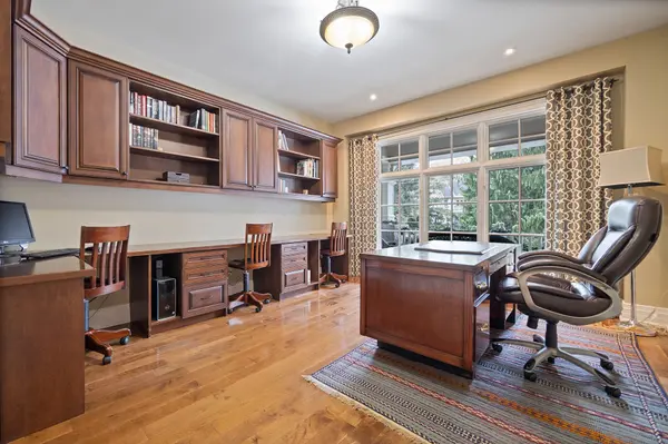 503 MEADOW WOOD RD, Mississauga, ON L5J 2S4