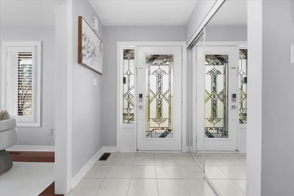 3050 Highvalley RD, Oakville, ON L6M 5H4