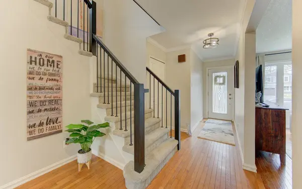 15 Deerwood CRES, Kitchener, ON N2N 1R4