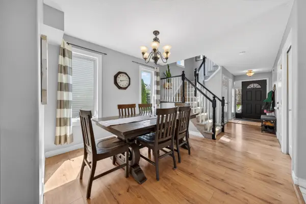 129 Amy Lynn DR, Loyalist, ON K7N 2A3