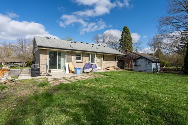 104 Edgar DR, London North, ON N6G 1K1