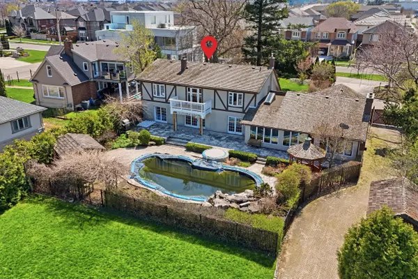 8 Lakeshore DR, Hamilton, ON L8E 5C6