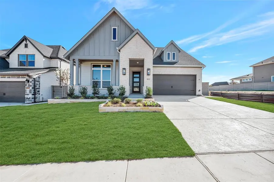 8912 Chestnut Lane, Justin, TX 76247