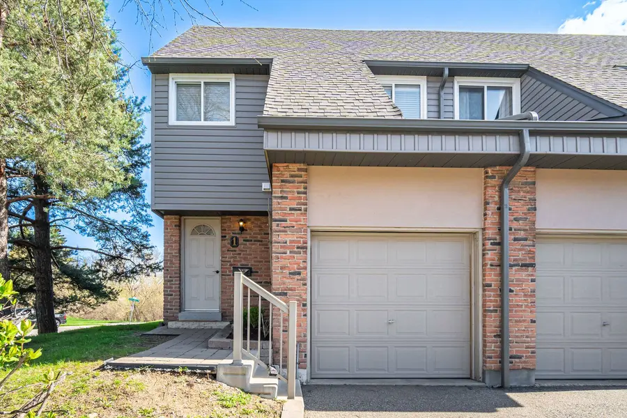 1 Tara Park CT #1, Brampton, ON L6V 3E4