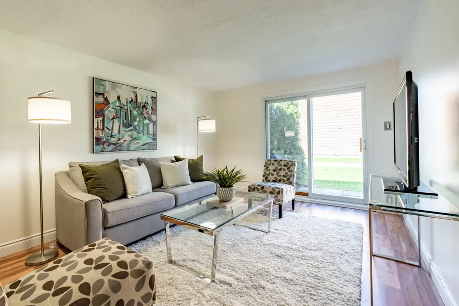 65 Glamis RD #80, Cambridge, ON N1R 6W4