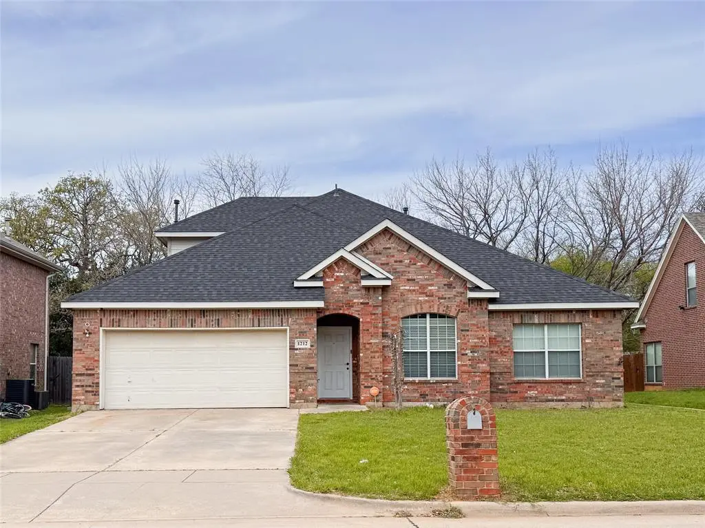 1212 Maple Terrace Drive, Mansfield, TX 76063