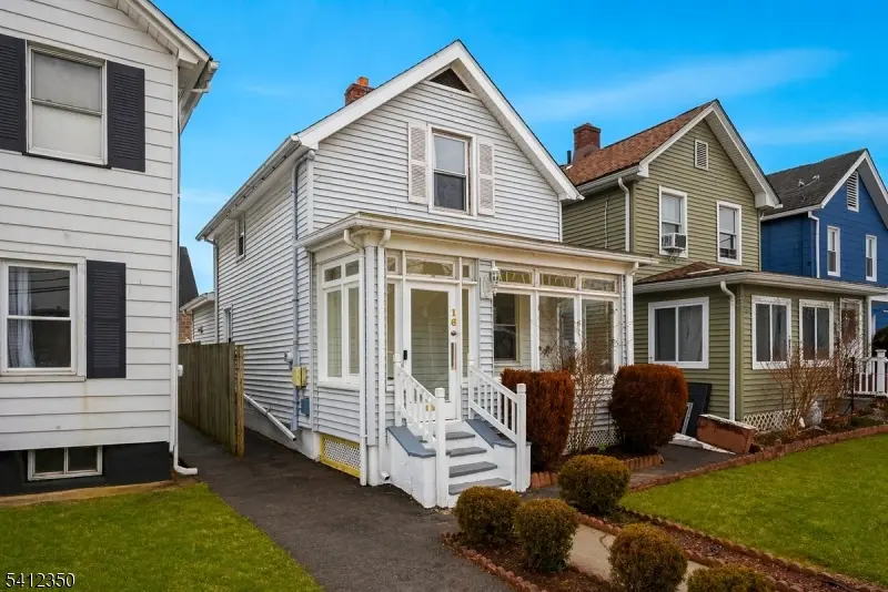 16 Steiner Pl, North Plainfield Boro, NJ 07060