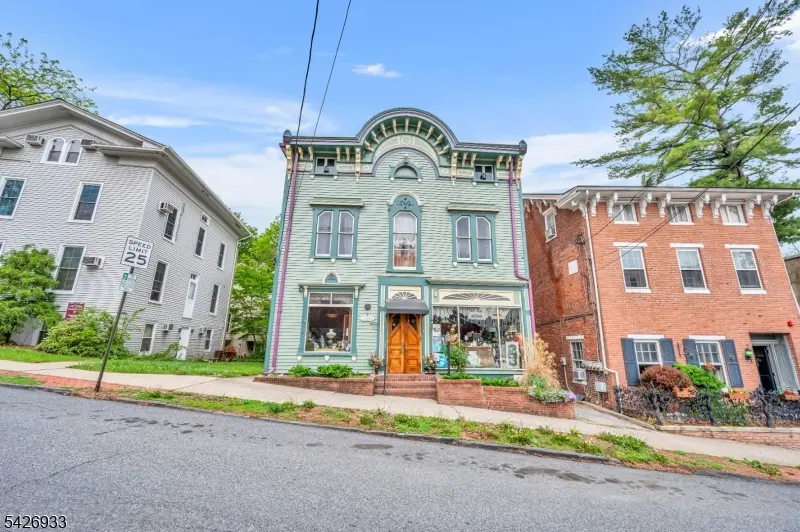 16 Greenwich St, Belvidere Twp., NJ 07823