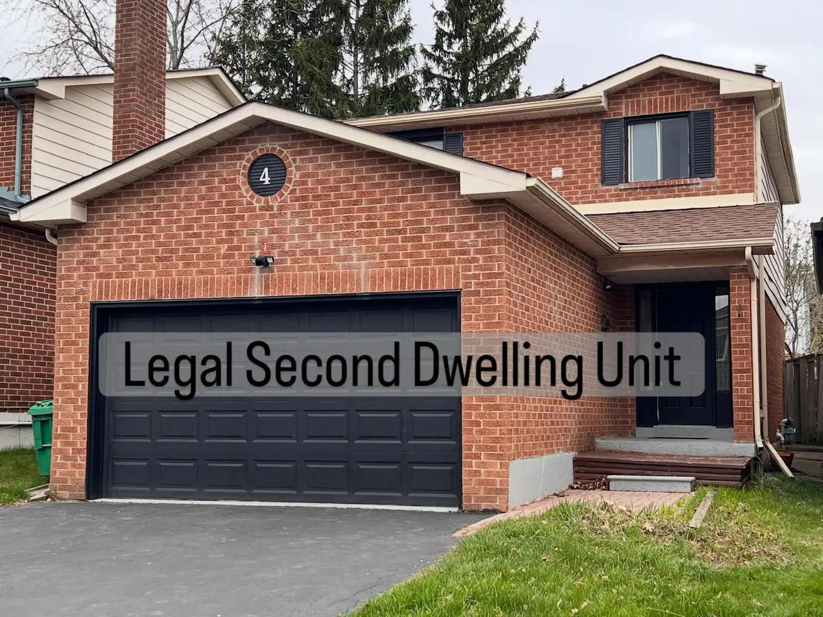 4 Lawnview CT, Brampton, ON L7G 1T4