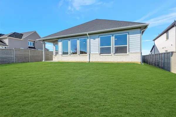 8912 Chestnut Lane, Justin, TX 76247