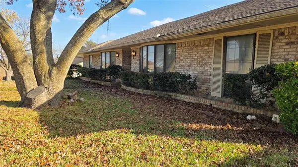 604 The Meadows Parkway, Desoto, TX 75115