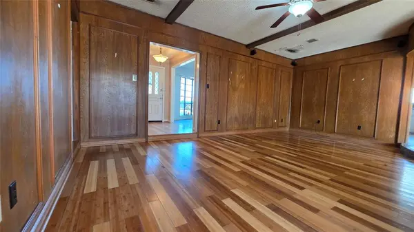 604 The Meadows Parkway, Desoto, TX 75115