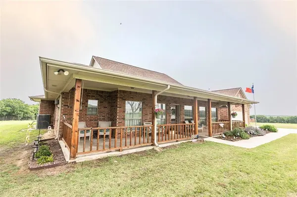 2168 Fruitland Road, Sunset, TX 76270