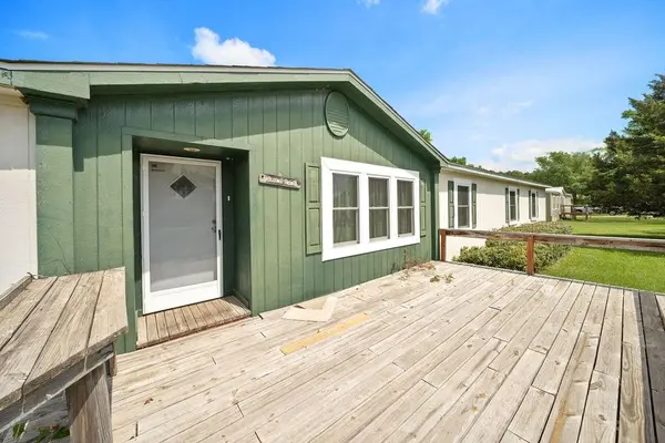 21133 Joe Paul Lane, Chandler, TX 75758