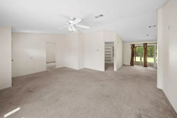 21133 Joe Paul Lane, Chandler, TX 75758