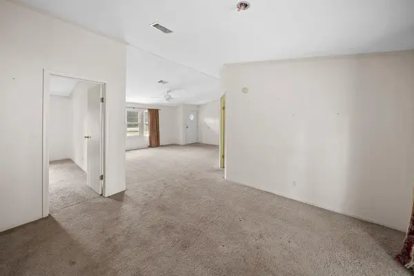 21133 Joe Paul Lane, Chandler, TX 75758