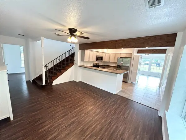 921 Bradleys Bend, Tool, TX 75143