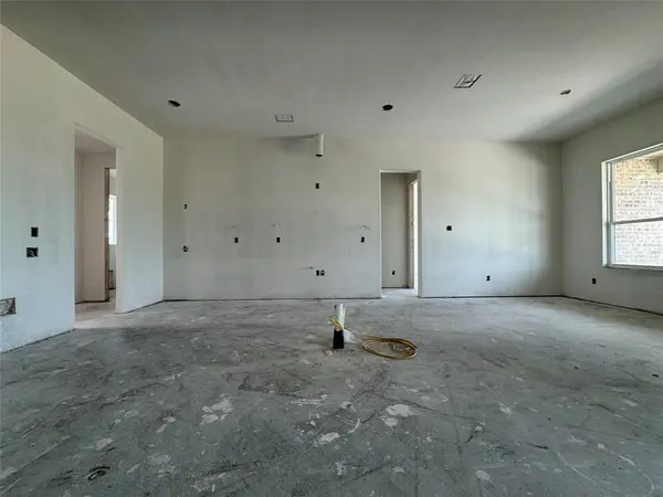 136 Chapowits, Godley, TX 76044