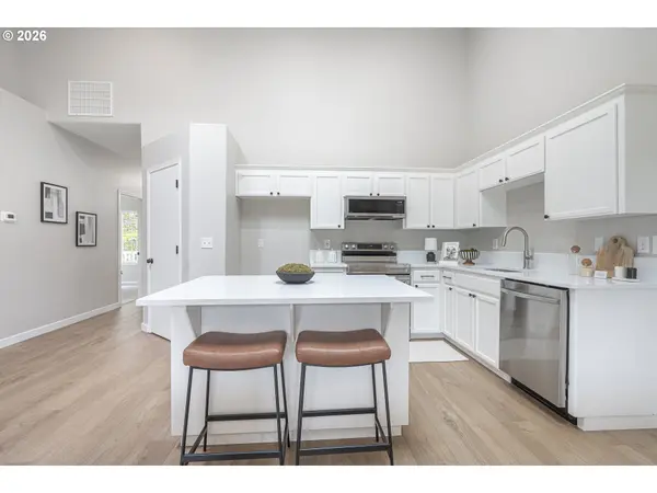 602 CAMDEN LN, Newberg, OR 97132