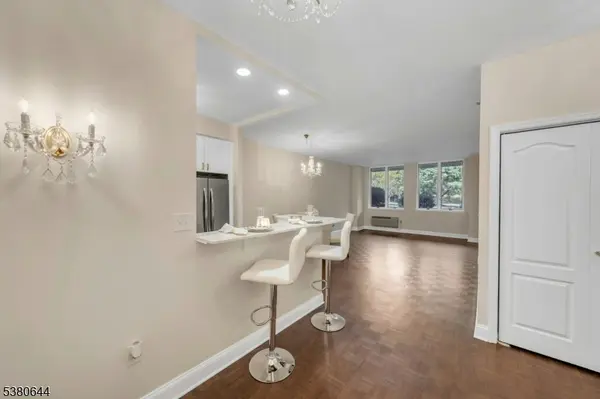 10 Smith Manor Blvd #105, West Orange Twp., NJ 07052