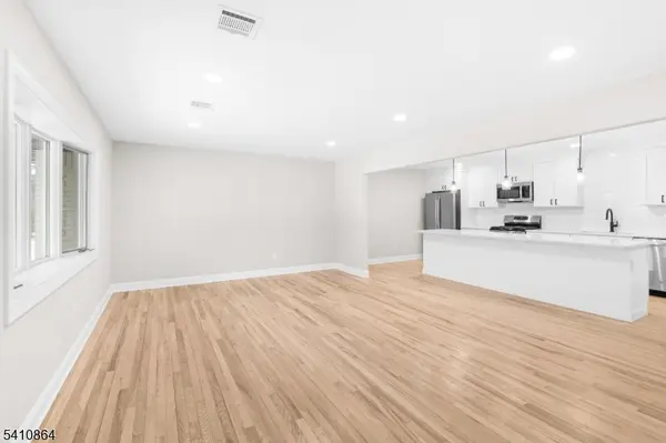 9 Adelaide Ter, West Milford Twp., NJ 07480