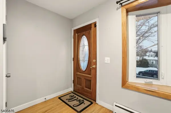 196 Russell Ave, Rahway City, NJ 07065