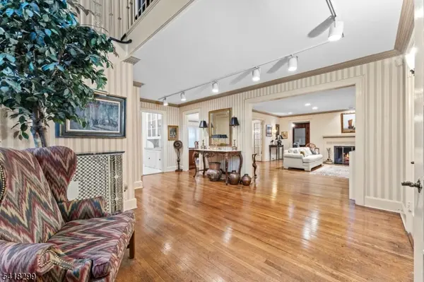 238 Elmwynd Dr, City Of Orange Twp., NJ 07050