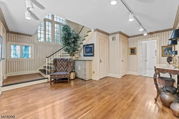 238 Elmwynd Dr, City Of Orange Twp., NJ 07050