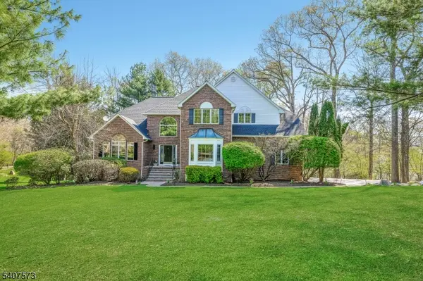 1 Bell Ct, Chester Twp., NJ 07930