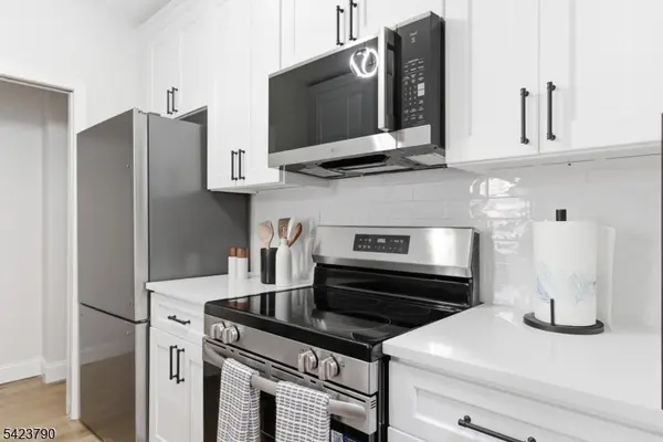 200 Paterson Ave 1A, East Rutherford Boro, NJ 07073