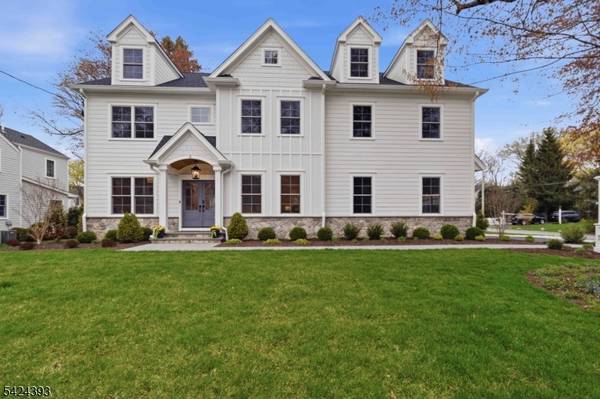 2 Whitman Dr, Chatham Twp., NJ 07928