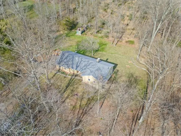 62 Pine Hill Rd, Delaware Twp., NJ 08559