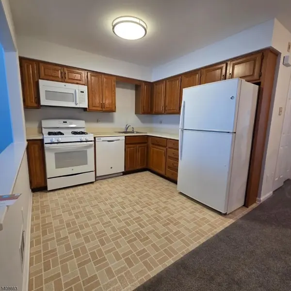 15 Wilmer St #23, Madison Boro, NJ 07940