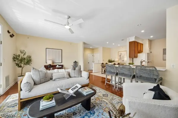 4 Quarry Dr #B2, Woodland Park, NJ 07424